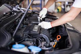 Mobile mechanic servicing a vehicle in Bridgwater